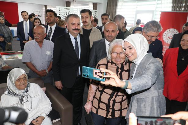 Bakan Göktaş: Her çalışmamız, büyüklerimize duyduğumuz hürmetin ifadesi