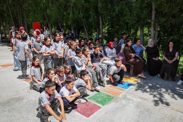 T3 Vakfı'nın geliştirdiği eğitsel kutu oyunu ‘T-Küp’ öğrencilerle buluştu