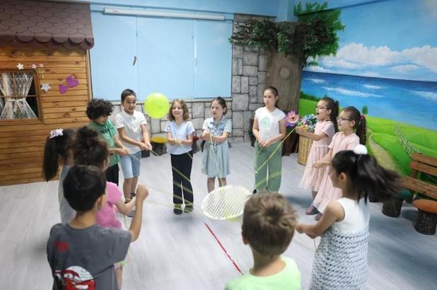 Osmangazi’de çocuklar yaz tatilini sanatla geçiriyor