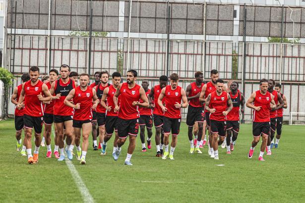 Samsunspor, yeni sezon hazırlıklarını sürdürdü