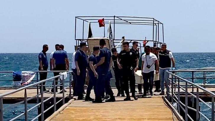 Mersin'de denizde erkek cesedi bulundu