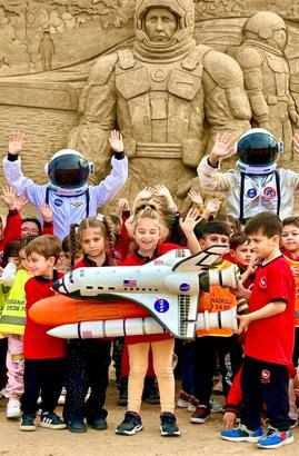 Çocuklar astronotlarla buluşmak için yarışacak