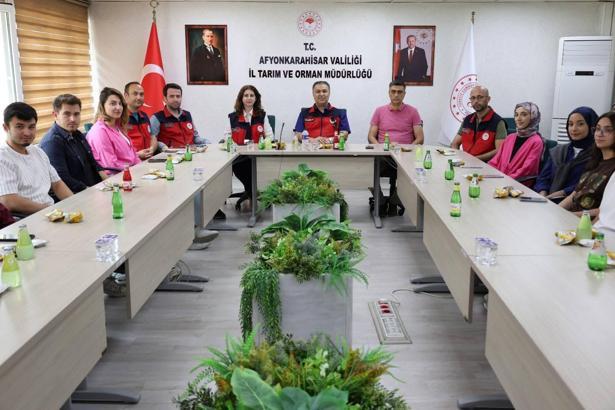 Stajyer öğrencilere deneyimlerini anlattılar