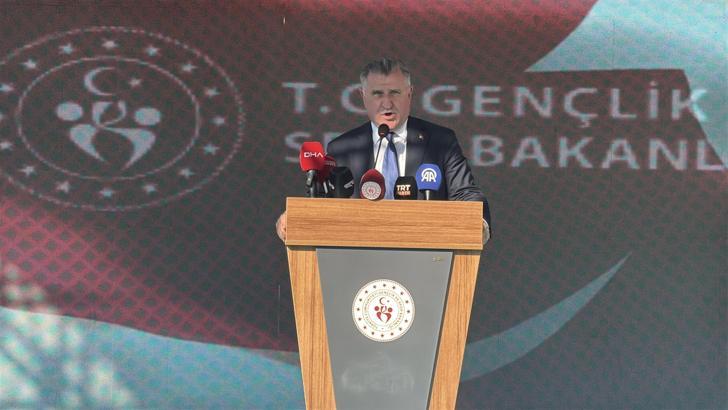 Bakan Bak'tan Marmaris'e olimpik havuz müjdesi