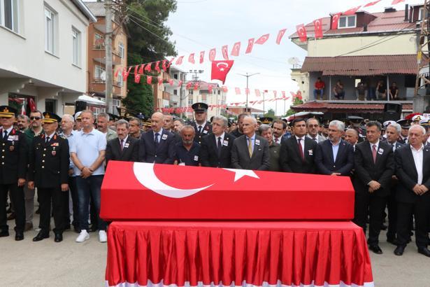 Şehit uzman çavuş son yolculuğuna uğurlandı