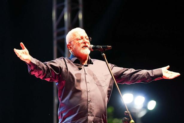 27. Adala Hermos Festivali'nde Onur Akın rüzgarı esti
