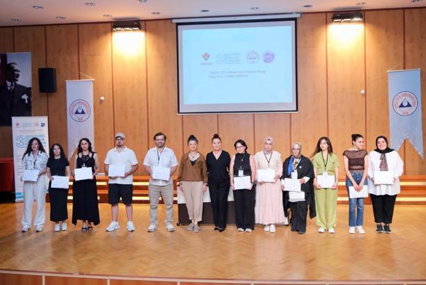 ERÜ’de ‘Orta Asya’dan Anadolu’ya Türk Sanatı ve Kültürü’ semineri düzenlendi