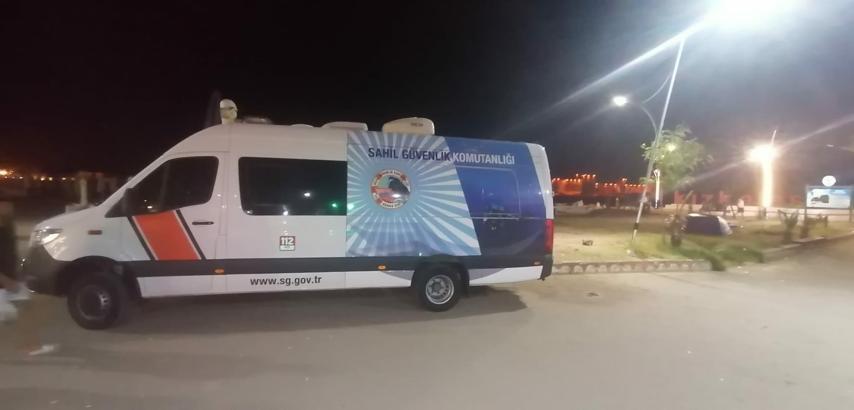 Mersin'de denizde kaybolan kişi iki gündür aranıyor