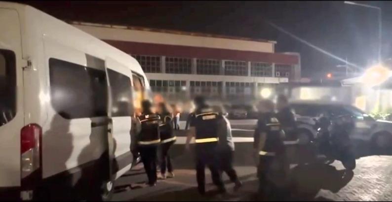 Plajdaki hırsızlık şüphelileri Osmaniye’de yakalandı