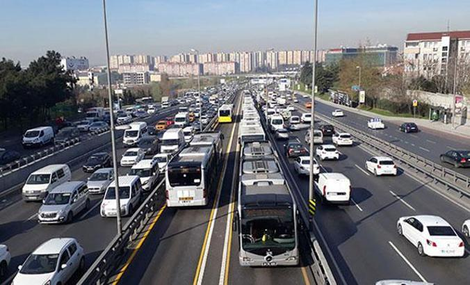 Metrobüs seferlerinde 15 Temmuz düzenlemesi; FSM Köprüsü güzergahı kullanılacak
