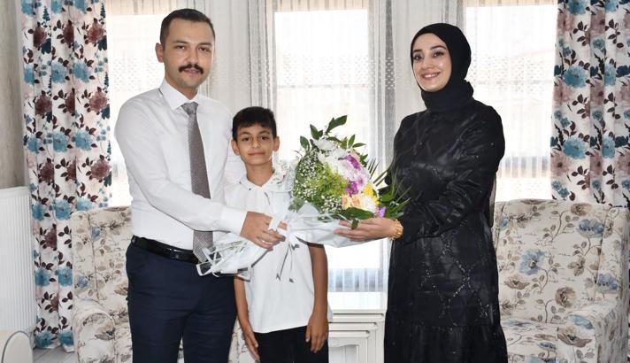 Kaymakam Oğuztürk'ten şehit ailesine ziyaret