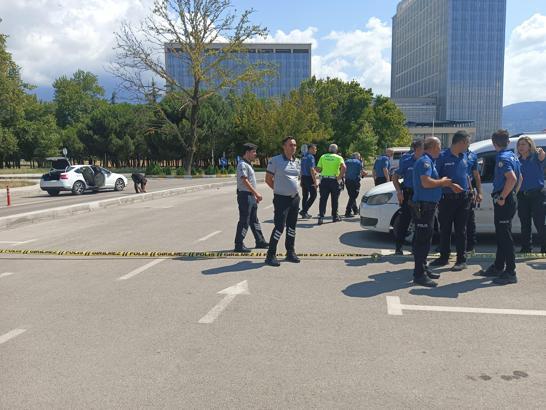 Boşanma davası sonrası adliye otoparkında pompalı tüfek ve tabancalı kavga; 5 gözaltı