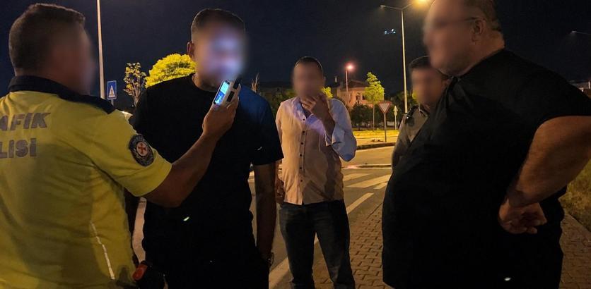 Kaza yapan sürücü aracı başkasının kullandığını söyledi, gerçek ortaya çıkınca kaçtı