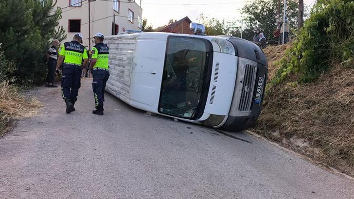 Bursa’da tarım işçilerini taşıyan minibüs devrildi: 7 yaralı