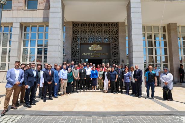 Gaziantep’te Engelli, Yaşlı ve Sağlık Hizmetleri Bilgilendirme Toplantısı düzenlendi