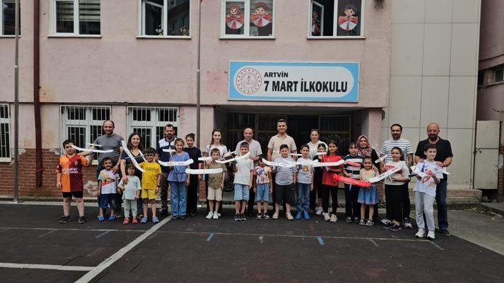 Artvin'de çocukların ‘model uçak kursu’ heyecanı