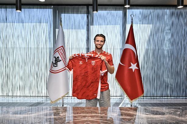 Samsunspor, Elliot Watt ile 4 yıllık sözleşme imzaladı
