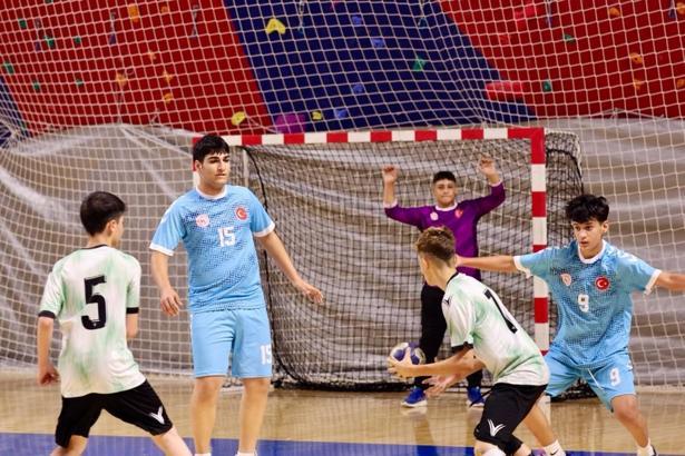 ANALİG hentbol müsabakaları Niğde'de başladı