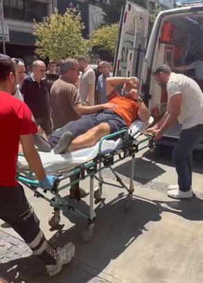 İzmir'de husumetliler arasında silahlı kavga: 1 yaralı