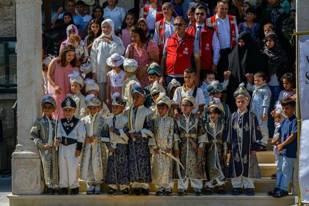 Adana’da toplu sünnet töreni