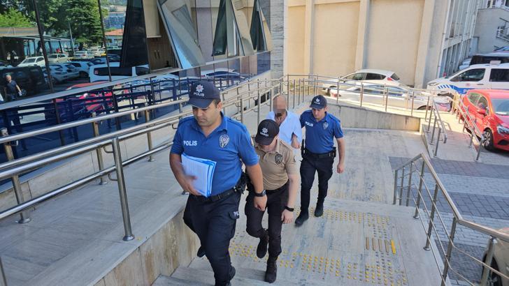 Alacak tartışmasında zabıtayı vuran güvenlik görevlisi adliyede