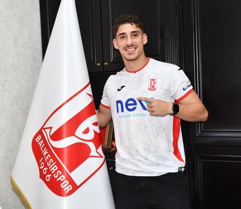 Balıkesirspor'da Ayberk yuvaya döndü
