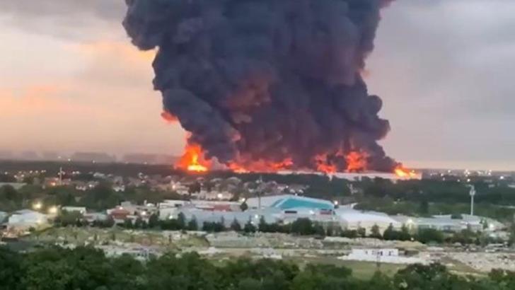 Ukrayna, Rusya'nın lojistik merkezlerini ve 5 gemisini vurdu