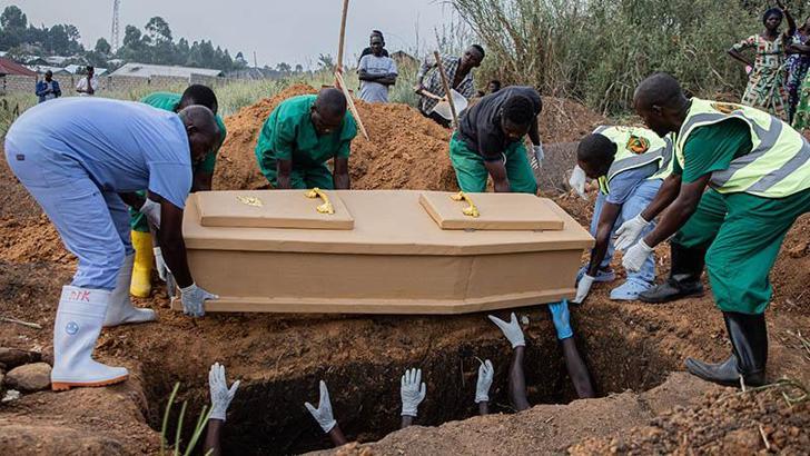 Afrika'daki Ebola salgınında can kaybı 1000'i aştı