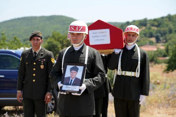Tekirdağ’da vefat eden Kıbrıs Gazisi toprağa verildi