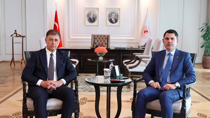 Bakan Kurum, İzmir Büyükşehir Belediye Başkanı Tugay’ı kabul etti