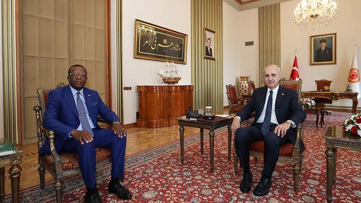 TBMM Başkanı Kurtulmuş, Kamerun Ankara Büyükelçisi Tchatchouwo'yu kabul etti