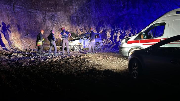 Kontrolden çıkan cip, şarampole yuvarlandı: 2 ölü, 1 yaralı