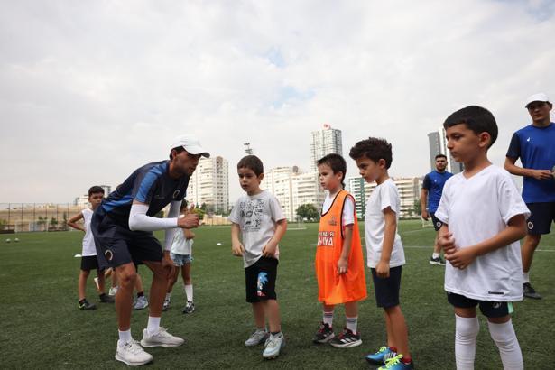 Çankaya Belediyesi ve Gençlerbirliği’nden çocuklara ücretsiz futbol okulu