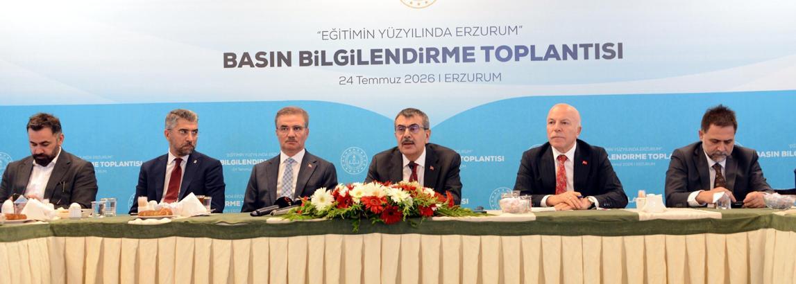 Bakan Tekin: Özel okulda insanı olmayan koşulda çalıştırılan arkadaşımız varsa bana başvursun
