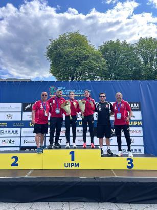 Milli sporcular Tulya Kesebir ve Tuana Özgür, UIPM Pentatlon U17 Dünya Şampiyonası’nda altın madalya kazandı