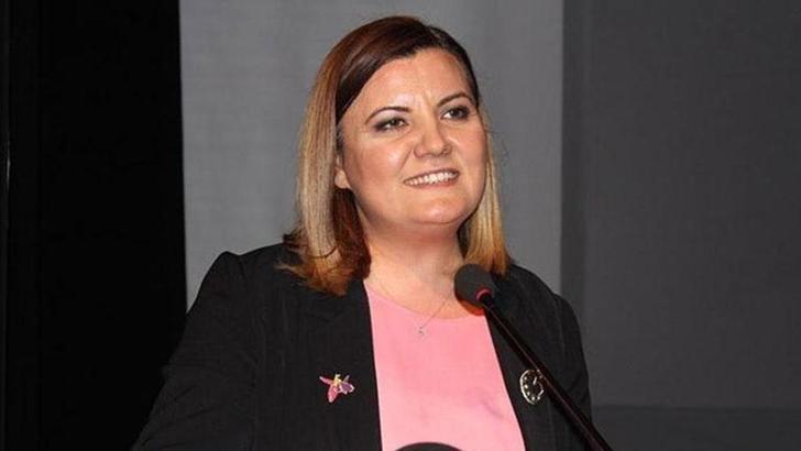 İzmit Belediye Başkanı Fatma Kaplan Hürriyet, görevden uzaklaştırıldı