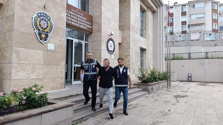 Kuyumcu dükkanında altın kolye hırsızlığı kamerada (2)