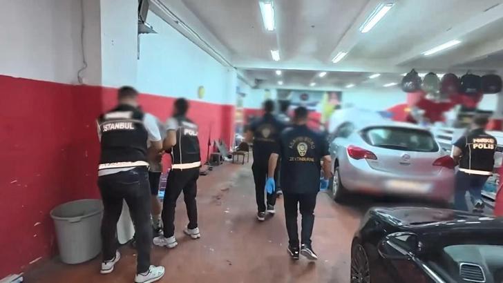 Zeytinburnu'nda operasyon: 115,5 kilo uyuşturucu hammaddesi ele geçirildi