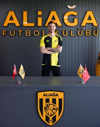 Aliağa FK'da kaleci Halil imzaladı