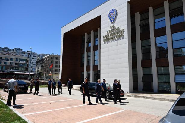 Vali Tavlı, Atakum İlçe Emniyet Müdürlüğü’nü ziyaret etti
