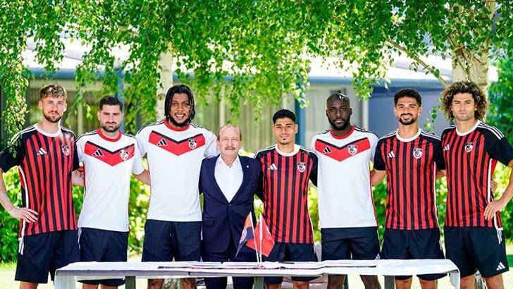 Transfer yasağı kalkan Gaziantep FK 7 futbolcuyu kadrosuna kattı