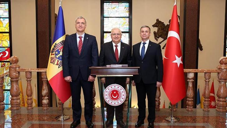 Bakan Güler, Moldova heyetiyle bir araya geldi
