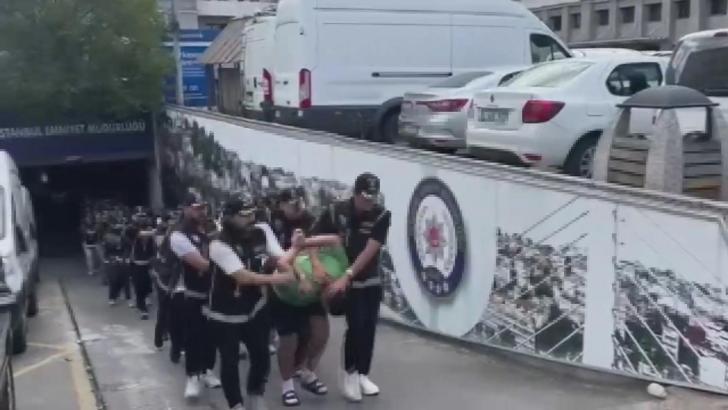 İstanbul'da 7 organize suç örgütüne düzenlenen operasyonda gözaltına alınan 28 kişi adliyeye sevk edildi