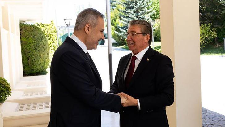 Bakan Fidan, KKTC Başbakanı Üstel ile görüştü