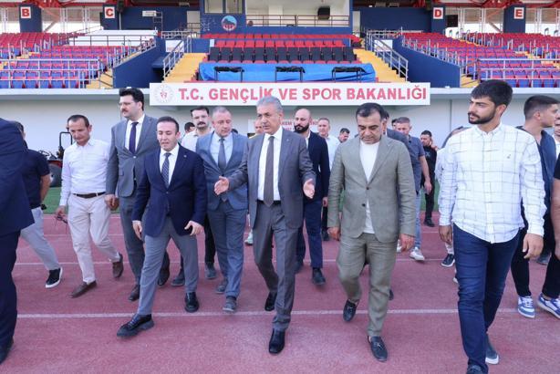 Mardin Valisi Akkoyun, spor yatırımlarını inceledi
