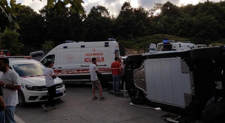 Beykoz’da iki otomobilin çarpıştığı kazada 7 kişi yaralandı