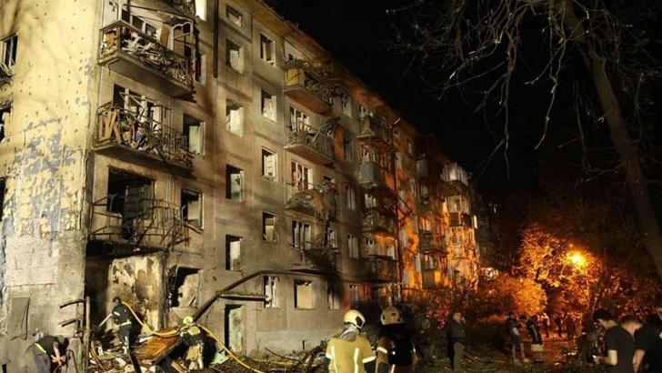 Rusya'dan Kiev'e balistik füze saldırısı: 9 ölü, 30'dan fazla yaralı