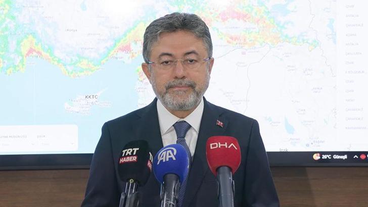 Bakan Yumaklı: 260 yangından 258'ini kontrol altına aldık