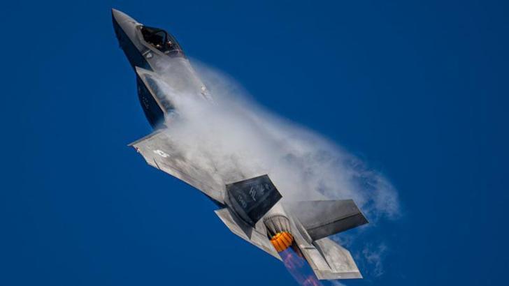 ABD'nin California eyaletinde F-35B savaş uçağı düştü