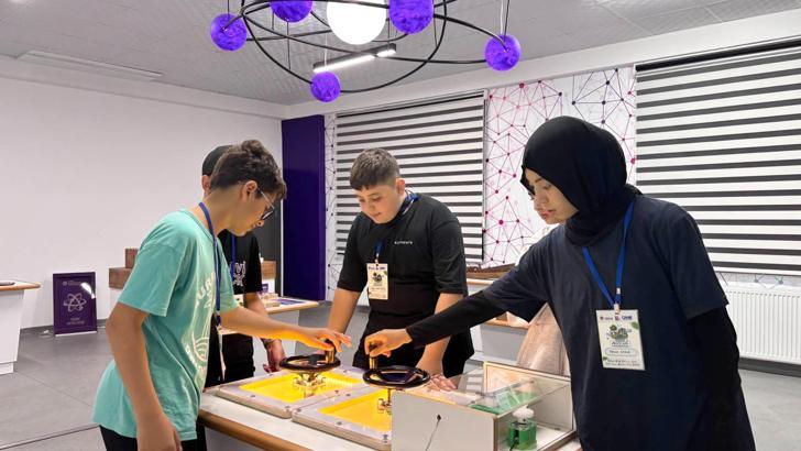 Canik'te gençlere 'Enerji Avcıları' projesiyle uygulamalı çevre eğitimi